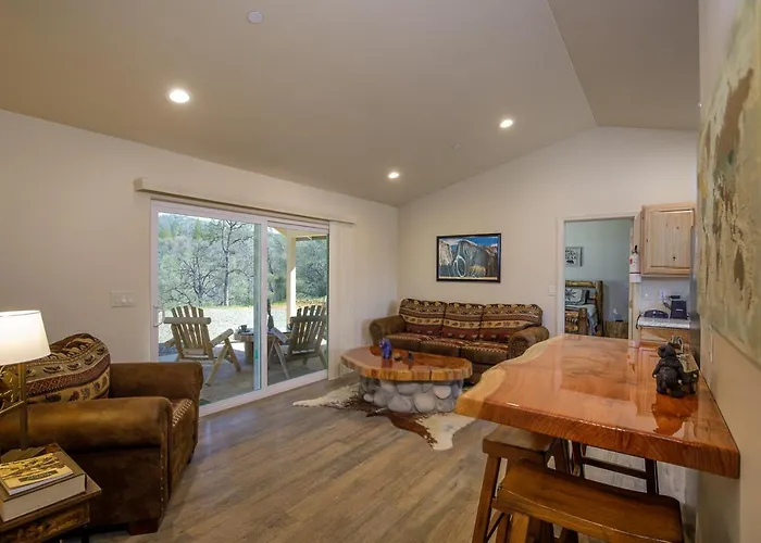 Bear Paw Cabin New Construction Near Yosemite