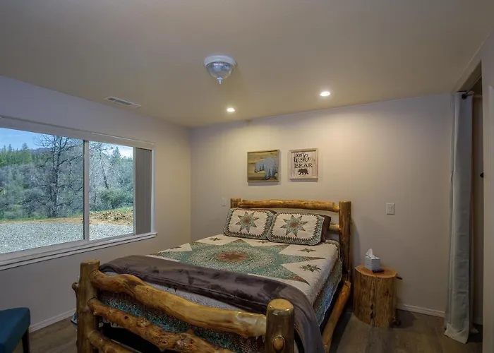 Bear Paw Cabin New Construction Near Yosemite