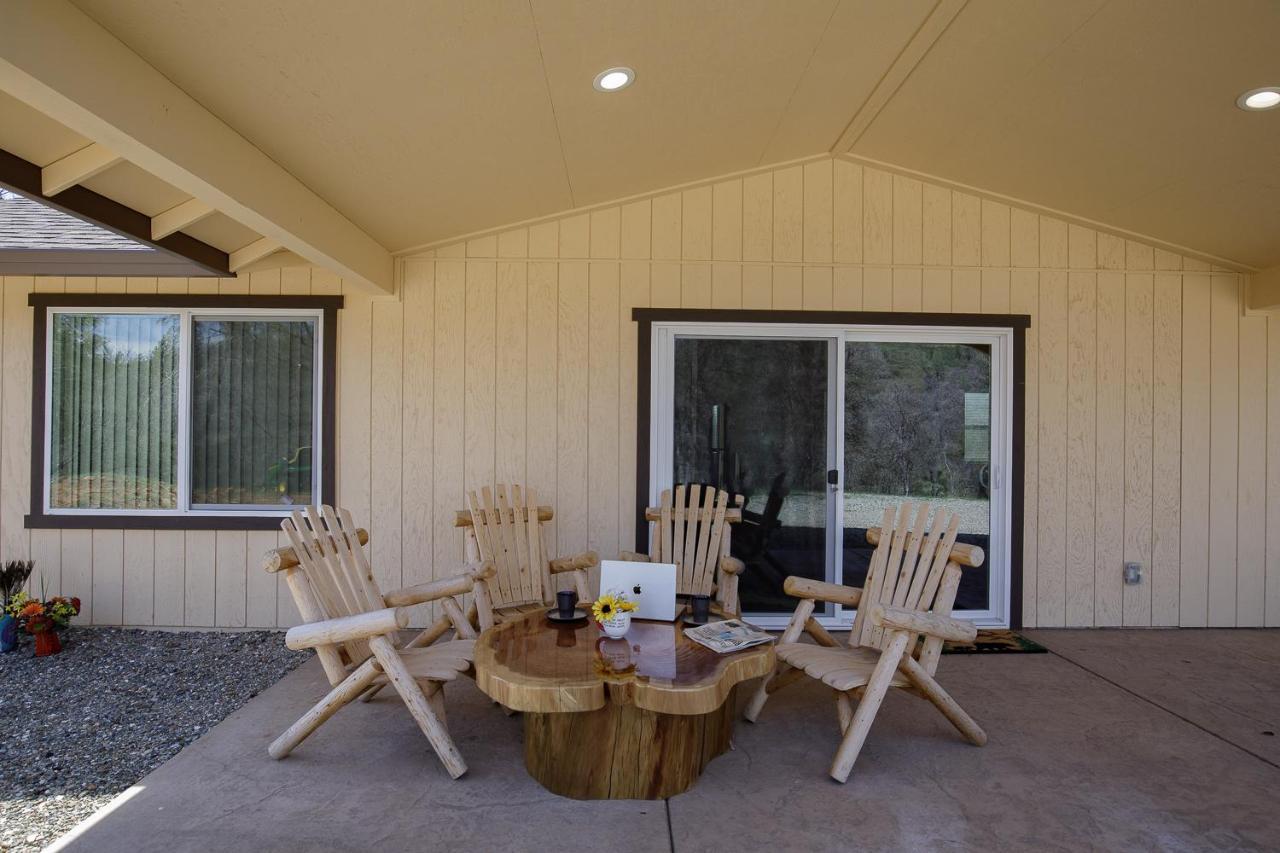 Bear Paw New Construction Near Yosemite Hébergement de vacances *